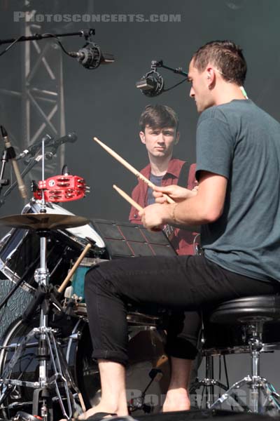 GLASS ANIMALS - 2014-07-18 - PARIS - Parvis de l'Hotel de Ville - Joseph Seaward - Edmund Irwin-Singer 